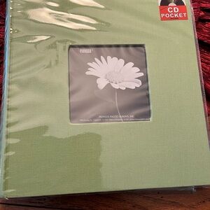 Pioneer Green Photo Album